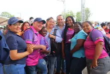 Llano Verde recibió al alcalde Alejandro Eder y a su gabinete en la Feria  de Servicios organizada por la Administración Distrital