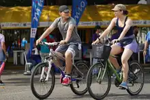 La bici se pedaleó, se dibujó, se disfrutó y hasta se bailó, en la celebración de su día en la Ciclovida de Cali