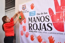 Dia de las Manos Rojas