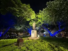 El azul brillará en nueve hitos ornamentales de Santiago de Cali para celebrar el Día del Padre