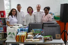 Con computadores, pantallas didácticas y herramientas pedagógicas Alcaldía de Cali dota Bibliotecas Públicas para que niños y jóvenes aprovechen su tiempo libre y se alejen de la violencia