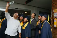 87 jóvenes pertenecientes a zonas vulnerables de Cali se graduaron en TIC, gracias a una sinergia entre Alcaldía y el sector empresarial