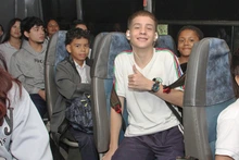 Vuelven los estudiantes a las aulas con la garantía de contar con transporte y alimentación escolar