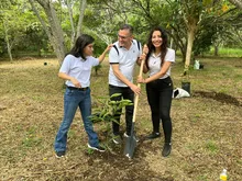 Alcaldía de Cali celebró el Día Nacional de Libertad Religiosa con siembra pedagógica en el ecoparque de Pance 
