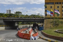 Se iniciarán obras de restauración del puente contiguo al Club Colombia, por lo cual se presentarán desvíos en vías en este sector