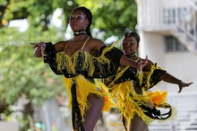 El Bulevar de Oriente se vistió de salsa