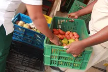 Gestores de los comedores comunitarios reciben cada 10 días insumos de calidad para garantizar su funcionamiento