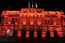 Diez monumentos de Cali se iluminan en homenaje al Festival de  Música del Pacífico ‘Petronio Álvarez’