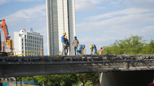 Restauración puente contiguo al Club Colombia 