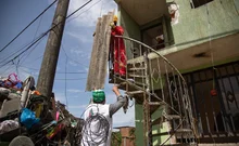 Comunidades en el jarillón del río Cauca y el sector de lagunas dicen “sí” a las demoliciones voluntarias para un entorno renovado