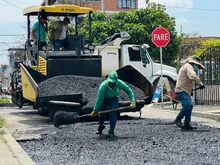 Alcaldía de Cali ha invertido más de 1.000 millones de pesos en la recuperación de maquinaria amarilla para mejorar vías de la ciudad