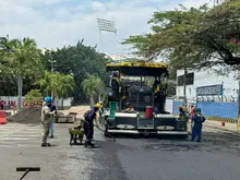 Comenzó el arreglo a las vías aledañas al estadio Pascual Guerrero; alcaldía de Alejandro Eder las dejará ¡1A! 