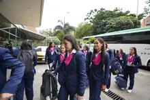 Salsa y folclor alegran llegada a Cali de las selecciones que disputarán la Copa Mundial Femenina Sub- 20