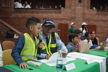Con compromisos contundentes, 31 niños y niñas migrantes y víctimas del conflicto armado gobernaron como el Primer Gabinete Distrital Infantil