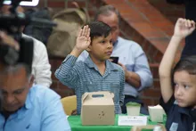 Con compromisos contundentes, 31 niños y niñas migrantes y víctimas del conflicto armado gobernaron como el Primer Gabinete Distrital Infantil