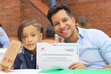 Niños y niñas asumieron el rol de secretarios por un día