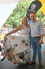Con rifas, juegos y espectáculos, cerca de 2000 personas se gozaron
