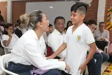 Alcaldía de Cali entrega la primera de 14 modernas bibliotecas escolares en las que se están invirtiendo $1100 millones