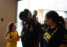 “Uno llega a Cali y se recarga de alegría, esta es la ciudad que más apoyo da al fútbol femenino”: Carlos Paniagua, técnico de la Selección Colombia                                   