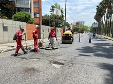130 huecos de la Avenida Pasoancho fueron tapados por la Alcaldía de Cali en menos de tres días