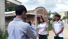 Presentación de videos en inglés: una de las oportunidades de la institución educativa Santa Cecilia