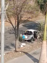 ‘Más cultura, menos multas’: autoridades multan a ciudadana por promover que habitantes en situación de calle arrojaran escombros en un separador vial