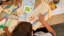 Niños artistas avanzan en la construcción de obras para la COP16