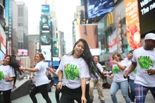 Cali lanzó su campaña de promoción de destino en Nueva York con pantallas en Times Square y bailes de salsa con el campeón mundial