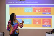 Alcaldía de Cali y la OIM sensibilizan a periodistas sobre la trata  de personas y el tráfico de migrantes