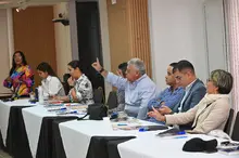 Alcaldía de Cali y la OIM sensibilizan a periodistas sobre la trata  de personas y el tráfico de migrantes