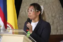 La institución educativa La Leonera recibió una biblioteca pensada para fomentar la creatividad, la investigación y el aprendizaje colaborativo