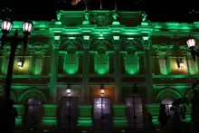 La ‘sucursal del cielo’ se ilumina de verde en homenaje a la COP16