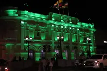 La ‘sucursal del cielo’ se ilumina de verde en homenaje a la COP16