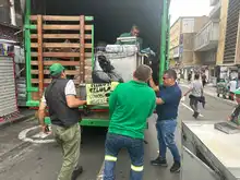 Cali es ejemplo de economía circular en la COP16: se renuevan mobiliarios de los vendedores informales en el centro de la ciudad