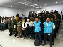 Así se construye una ciudad con oportunidades: más de 100 jóvenes víctimas del conflicto armado recibieron sus libretas militares