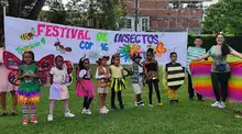 Con un desfile biodiverso la Institución Educativa Oficial Agustín Nieto Caballero celebró la Semana Cultural y Ambiental 