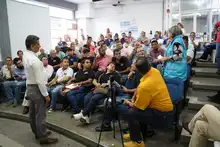 Operativos contra el transporte informal y demarcación de pistas, entre los temas discutidos durante reunión de Movilidad Distrital con taxistas