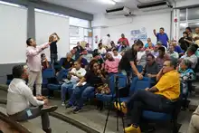 Operativos contra el transporte informal y demarcación de pistas, entre los temas discutidos durante reunión de Movilidad Distrital con taxistas