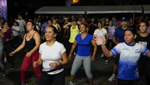 Alcalde Alejandro Eder pedaleó con los caleños en el regreso de la Ciclovida  nocturna 