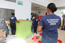 Con amor y esmero, así trabajan las artesanas que dan vida al  Alumbrado ‘Cali le canta a la Navidad’