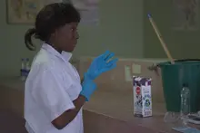‘Promotores Mi Cali Bella’ impulsan la conciencia ambiental y el emprendimiento juvenil con talleres educativos en la ciudad
