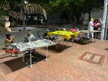 Alcaldía hace un llamado a vendedores informales para evitar conexiones clandestinas de energía en el ‘Alumbrado Navideño’