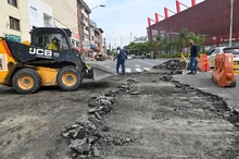 Cali avanza en la recuperación de la malla vial