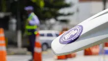 Movilidad confirma que agente de tránsito y moto en polémica imagen de redes sociales, están adscritos al organismo: la investigación sigue en curso