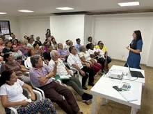 Socializaciones a líderes y comunidad - Comuna 8