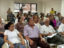 Socializaciones a líderes y comunidad - Comuna 8