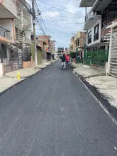 Alcaldía de Alejandro Eder pavimentó histórica calle de herradura en el barrio La Fortaleza y transformó la vida de sus vecinos