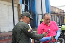 Sancionan dos establecimientos por manejo inadecuado de residuos en el corredor gastronómico de la Calle 44