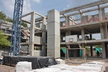 Alcalde de Cali supervisa obras de infraestructura escolar con inversión de $13.500 millones
