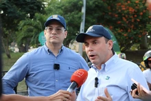 Entrega de 13 motocargueros fortalece la labor de Organizaciones de Recicladores de Oficio y la gestión de residuos de aprovechamiento en Cali